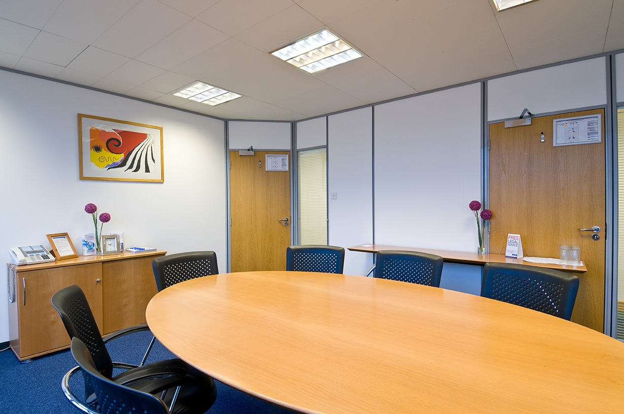 Photo of Regus Potters Bar High Street, Toronto