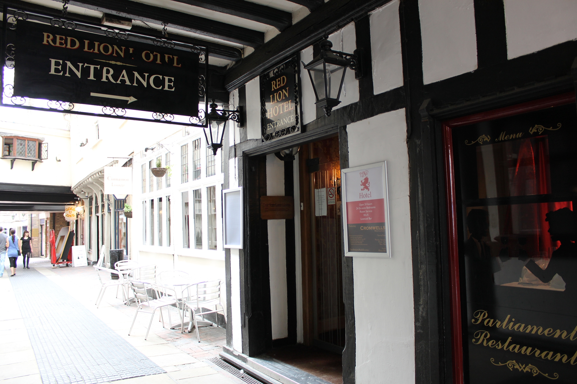 Photo of Brook Red Lion Hotel