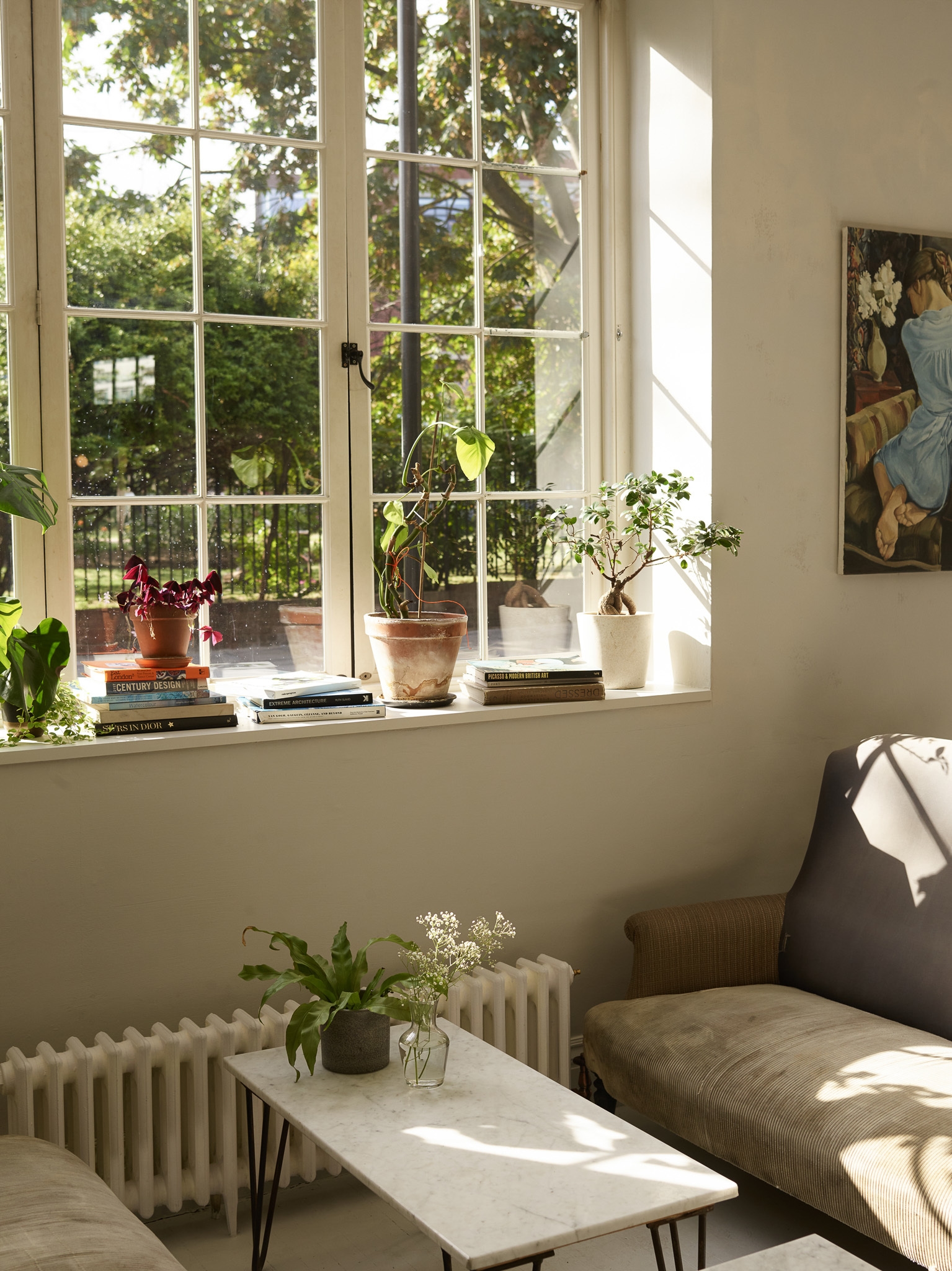 Photo of Bourne & Hollingsworth Buildings, Bar