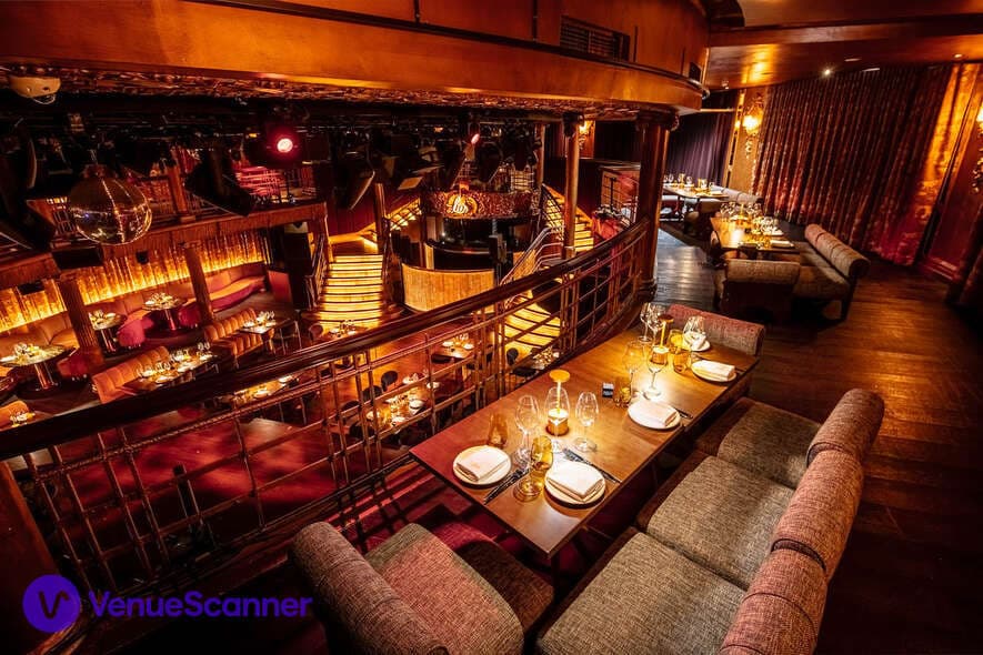 Lío At Cafe De Paris photo #3