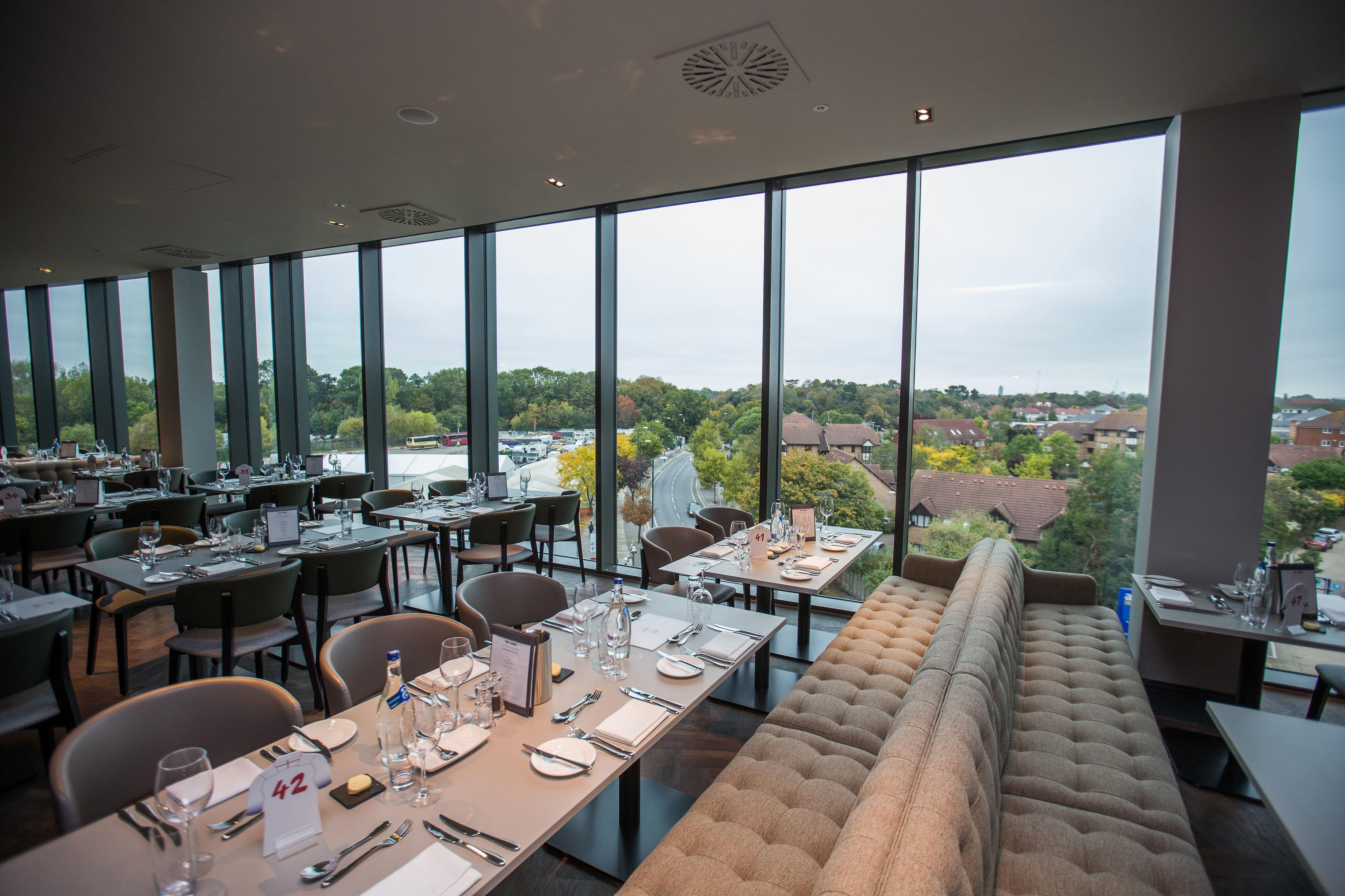 Allianz Stadium, Twickenham, The Clubhouse Restaurant photo #0