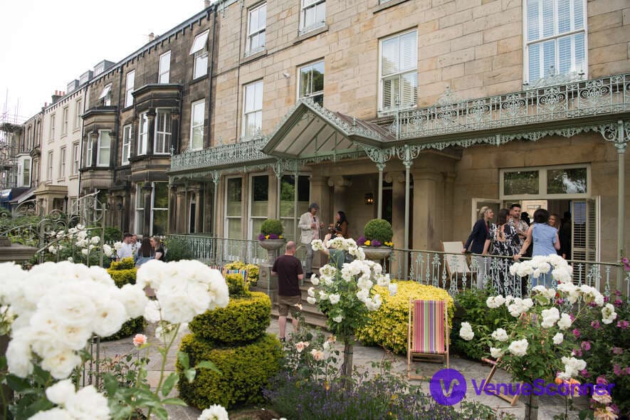 Harlow Suite, Wizu Workspace - Royal House photo #2