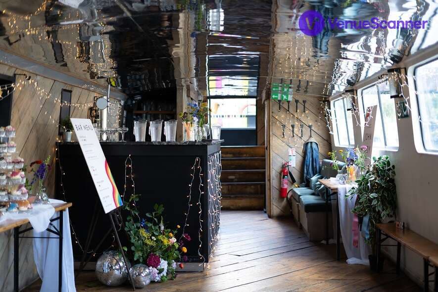 Mary Read - Canal Boat, Studio 9294 & Number 90 photo #1