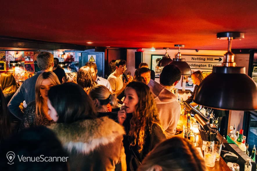 The Little Yellow Door, The Flatmates' Den photo #3