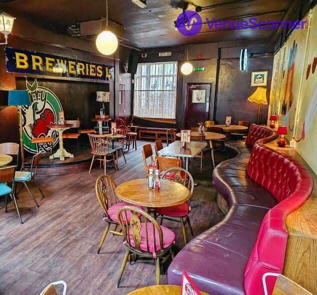 Bosta Room, Cherry Reds Cafe Bar photo #2