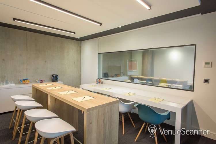 The Buzz Rooms, The Boutique Viewing Room photo #3