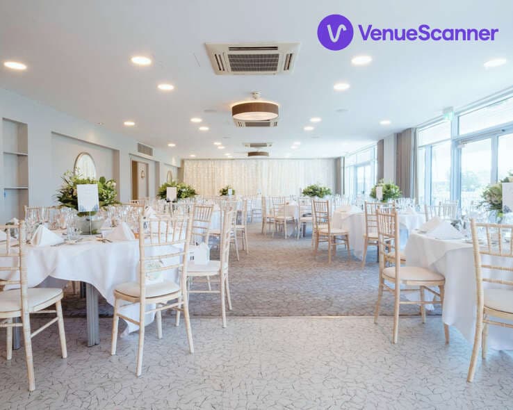 Waterside Suite, Captains Club Hotel & Spa photo #1