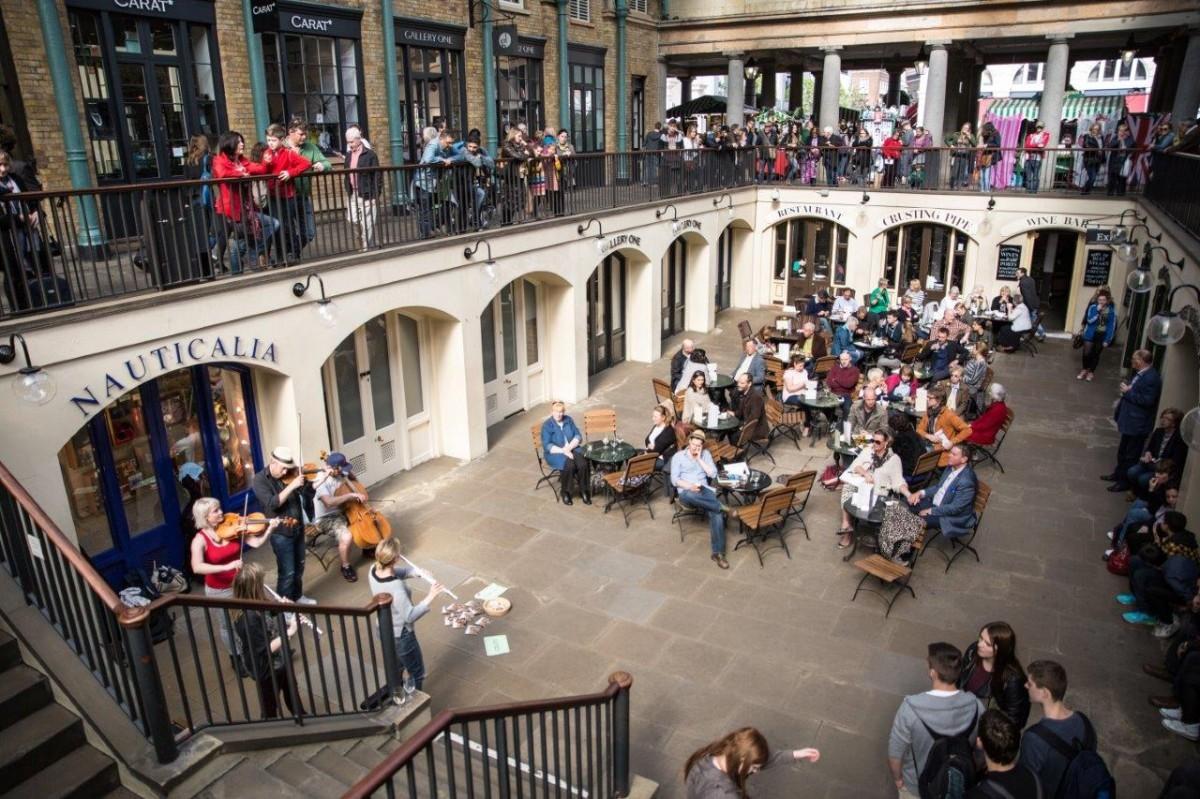 Crusting Pipe - Covent Garden, The Courtyard photo #3