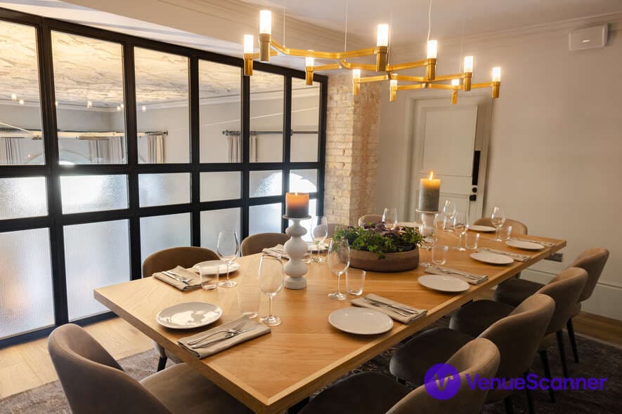 Claro London, The Gallery photo #3