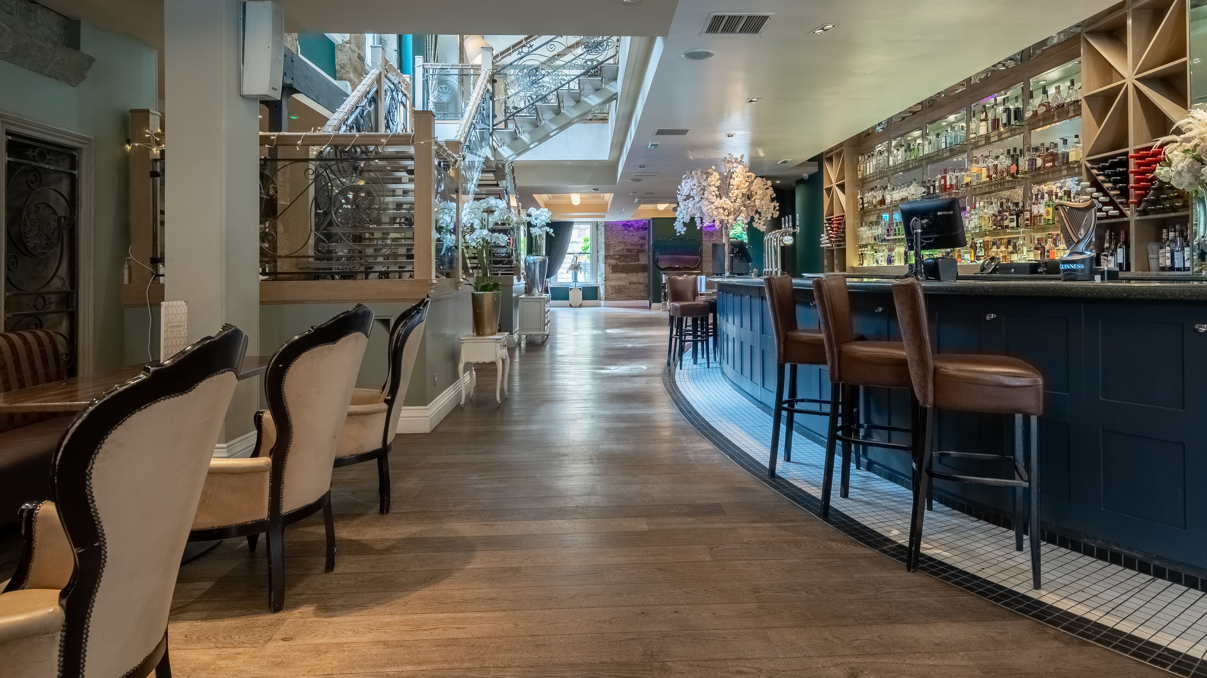 Citation, Taverne Bar photo #2