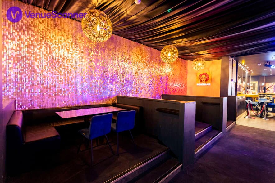 Private Booths, Playlist Live photo #1