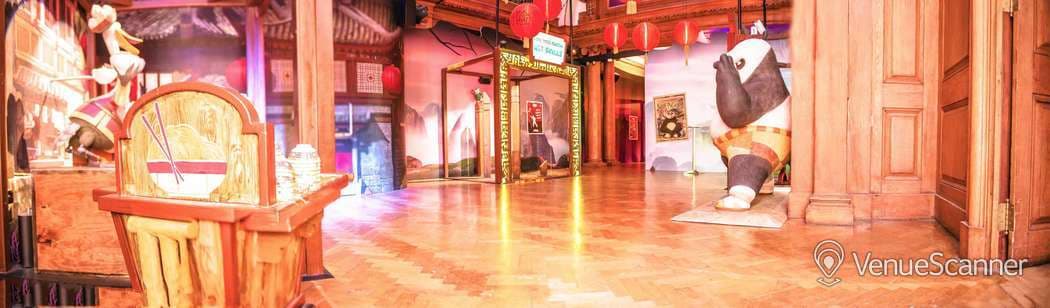 Arrivals Hall, Shreks Adventure - London photo #1