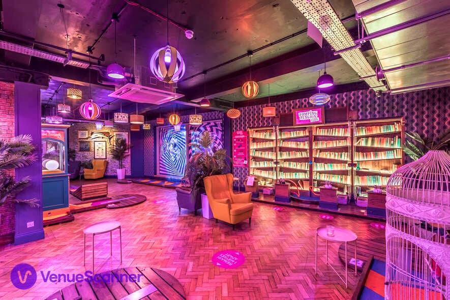 Whole Venue, Caddies Southend photo #2