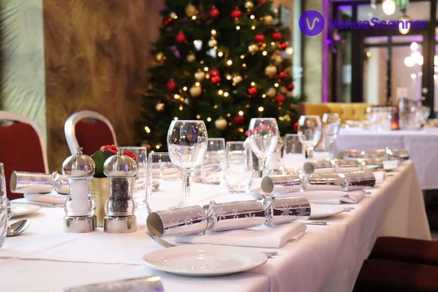 Clayton Hotel City Of London, Grill Bar And Restaurant At Clayton Hotel City Of London photo #3