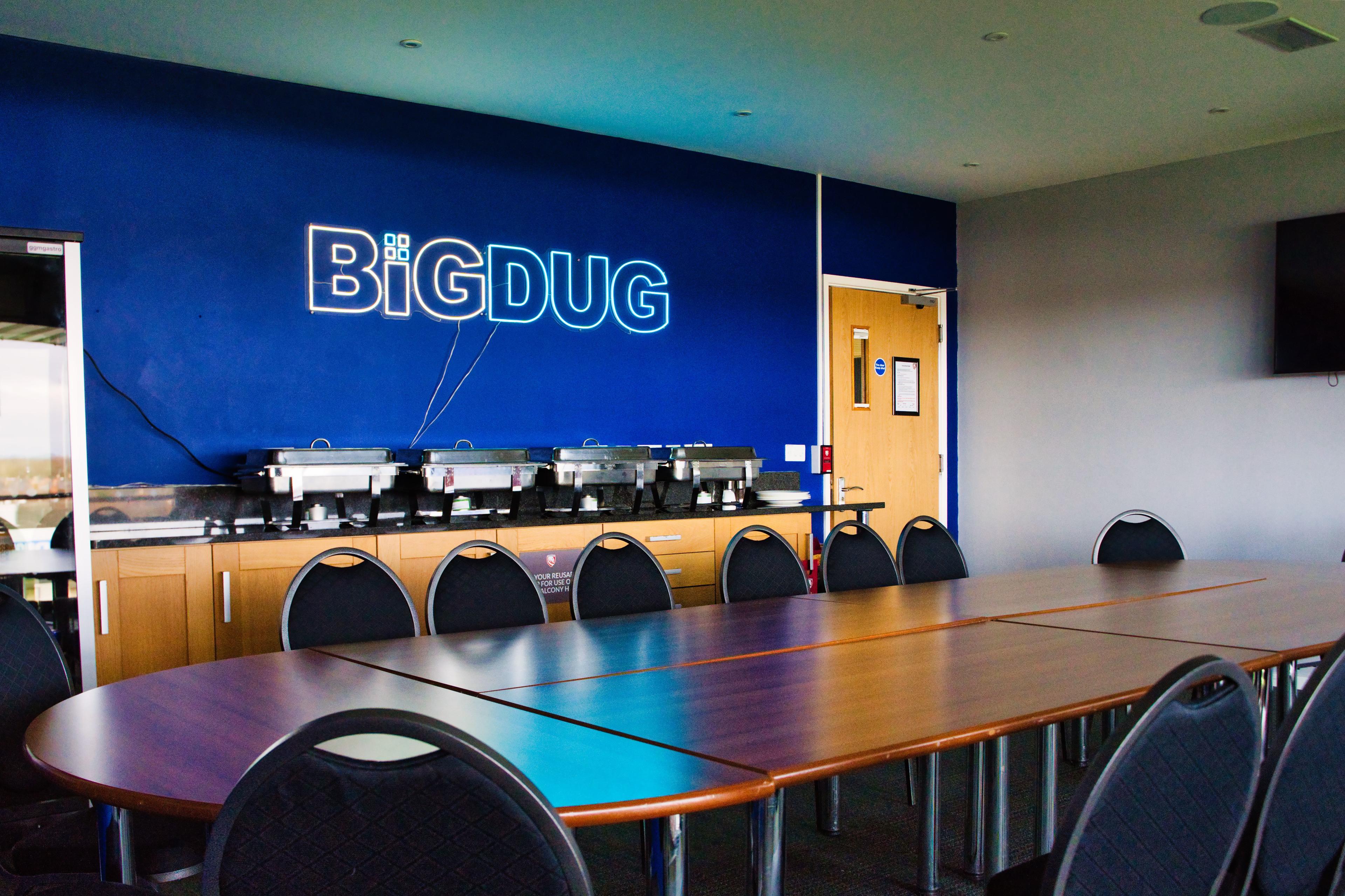 Gloucester Rugby Club: Kingsholm Stadium, BigDug photo #3