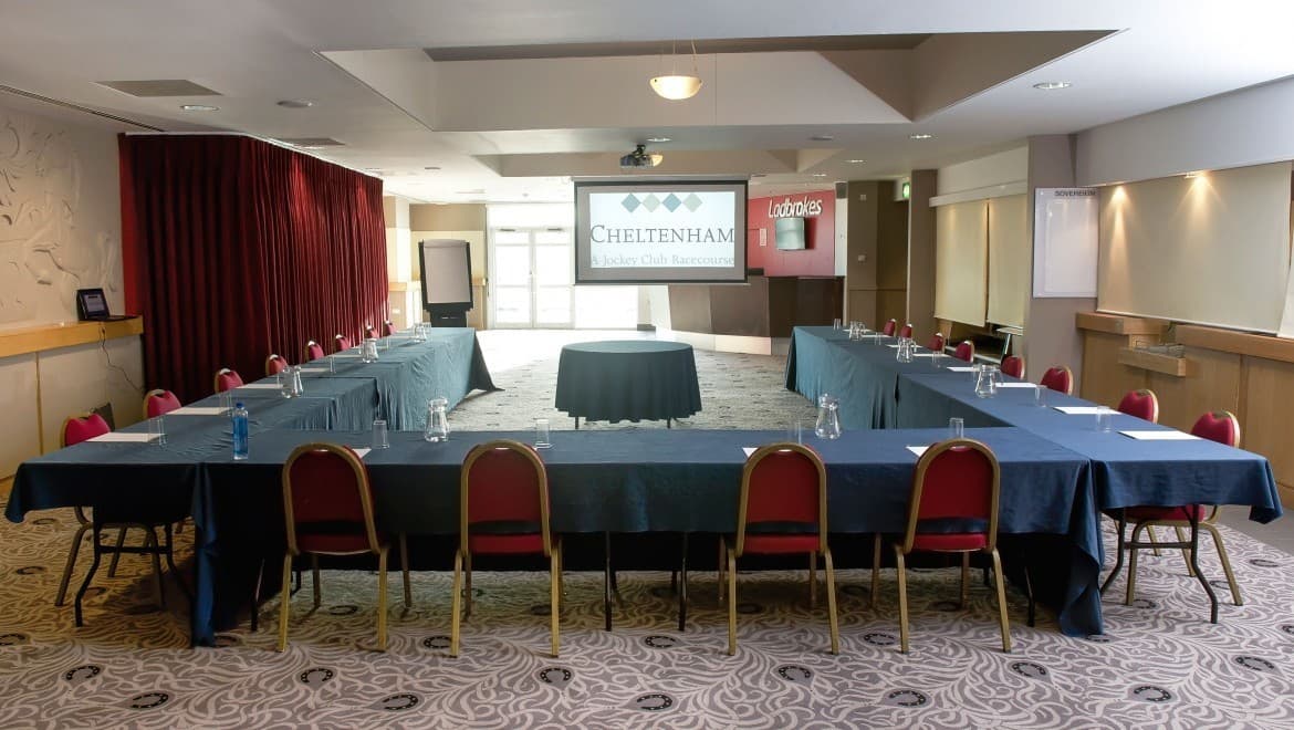 Cheltenham Racecourse, Crest & Sovereign photo #2