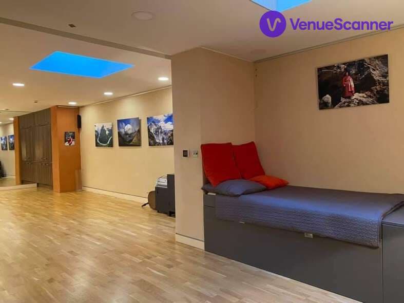 Lekdanling Tibetan Cultural Centre, Therapy Room photo #3