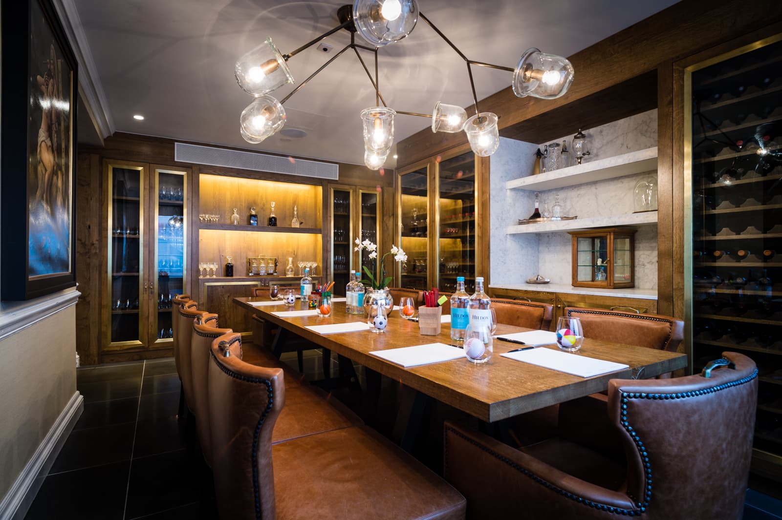 The Wine Room - Meeting