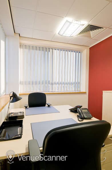 Concourse, Regus Leicester Grove Park photo #3