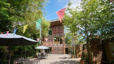 Courtyard Cafe And Garden