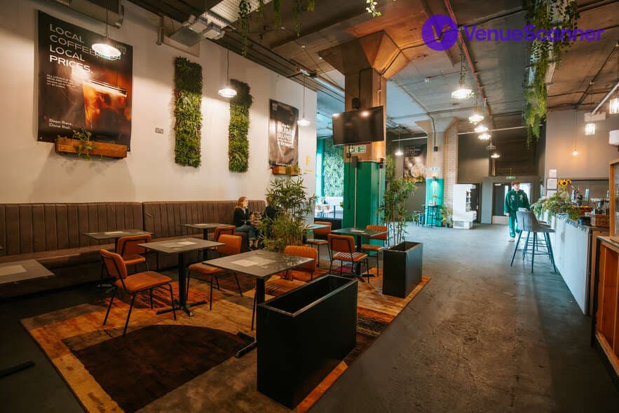 Iron & Ivy, Club360 photo #1