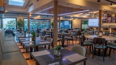 Restaurant - The Lookout At The Oakwood