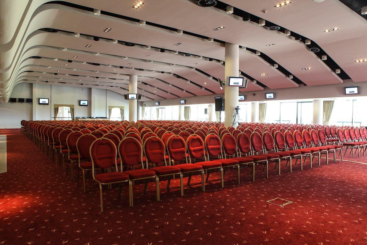 Sunloch Suite, Aintree Racecourse photo #2