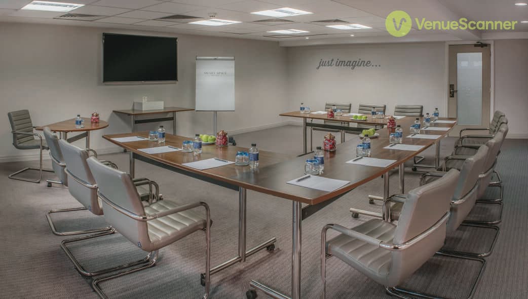 Nightingale, De Vere Tortworth Court photo #2