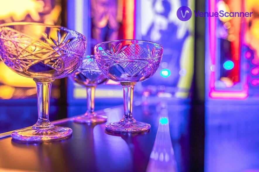 The Stage, Hard Rock Cafe Piccadilly Circus photo #3