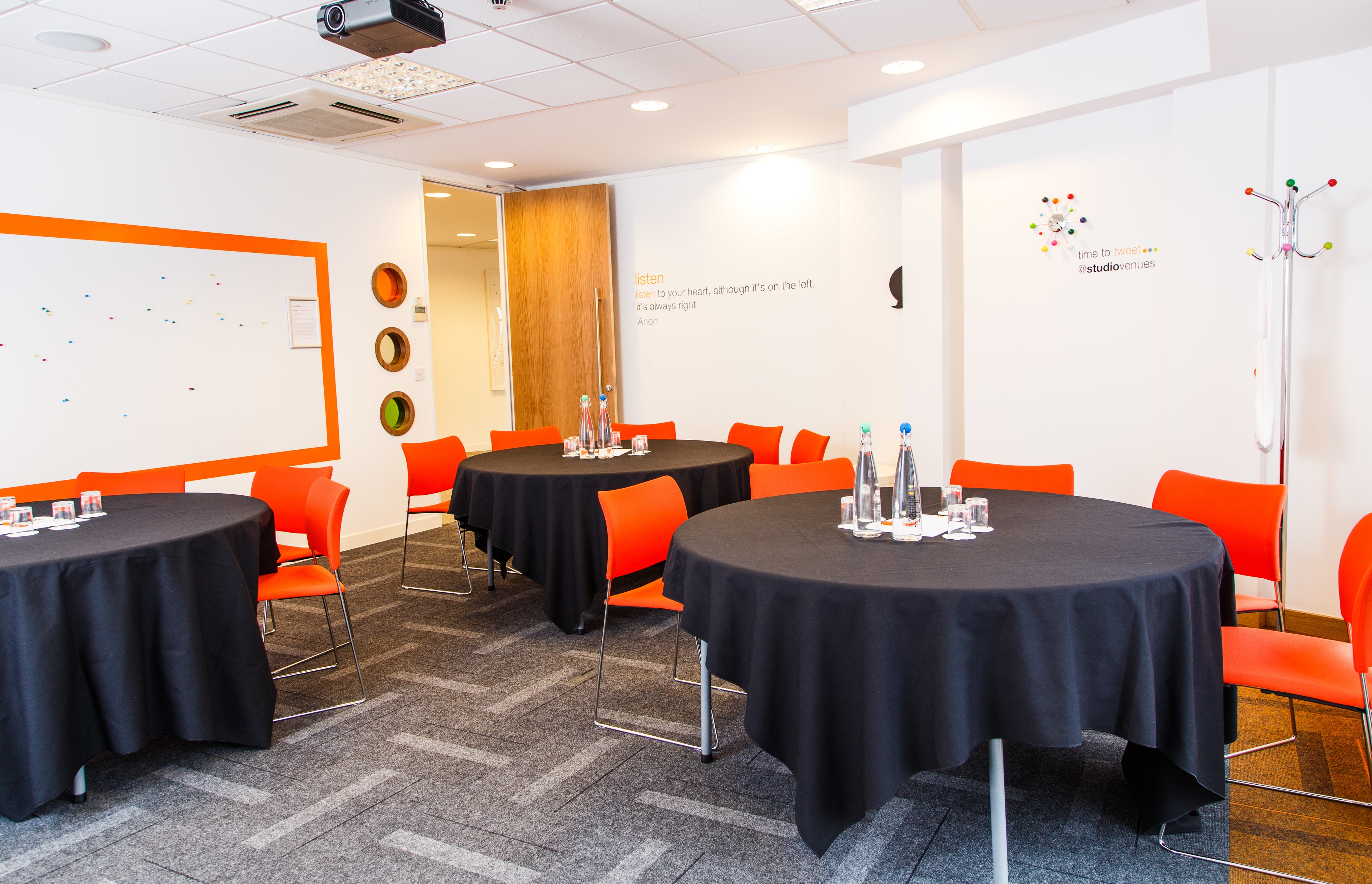 Photo of Thestudio Leeds, Listen