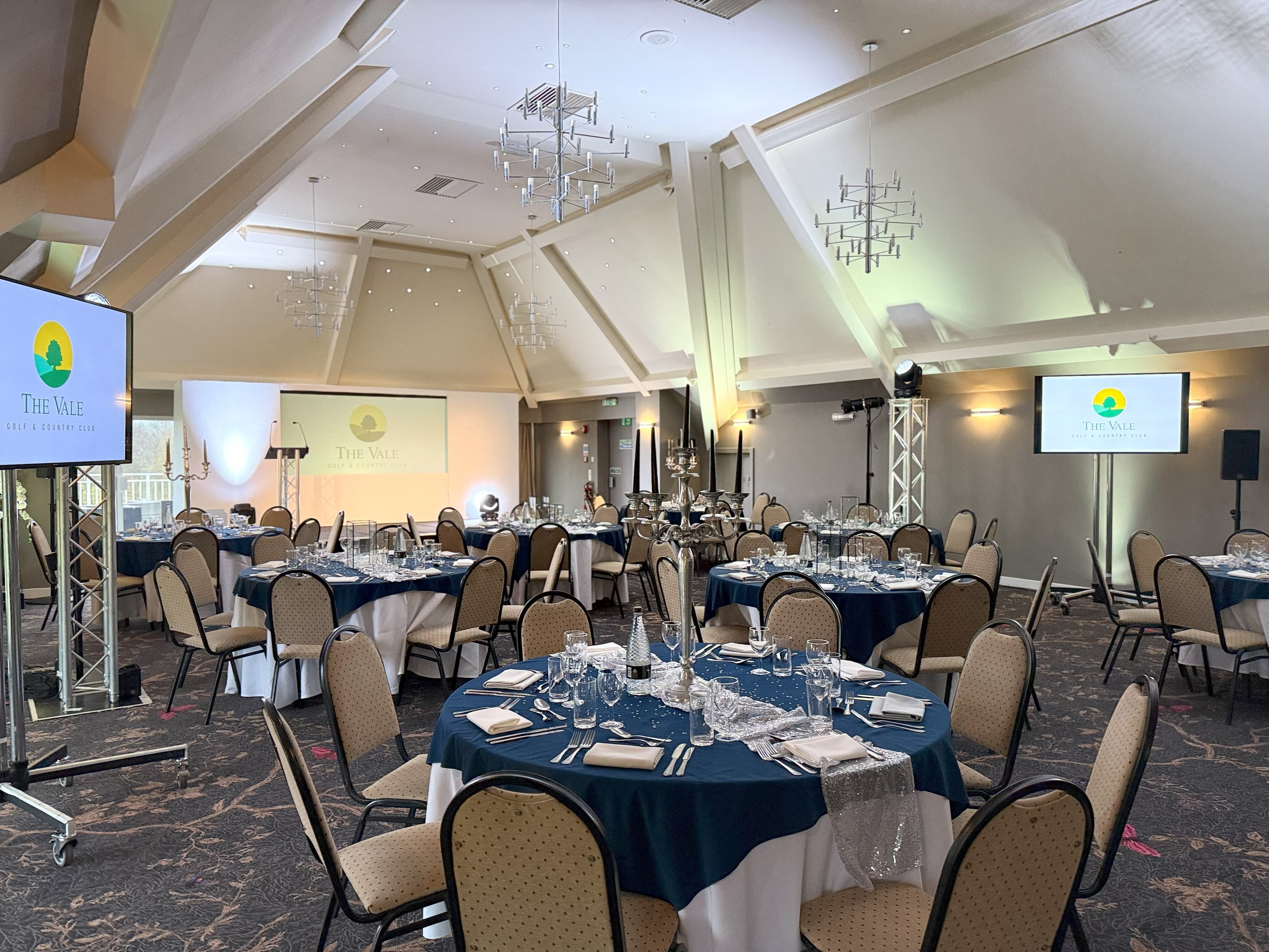 Sir William Lyons Suite, The Vale Golf And Country Club photo #3