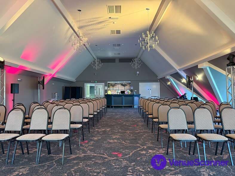 Sir William Lyons Suite, The Vale Golf And Country Club photo #2