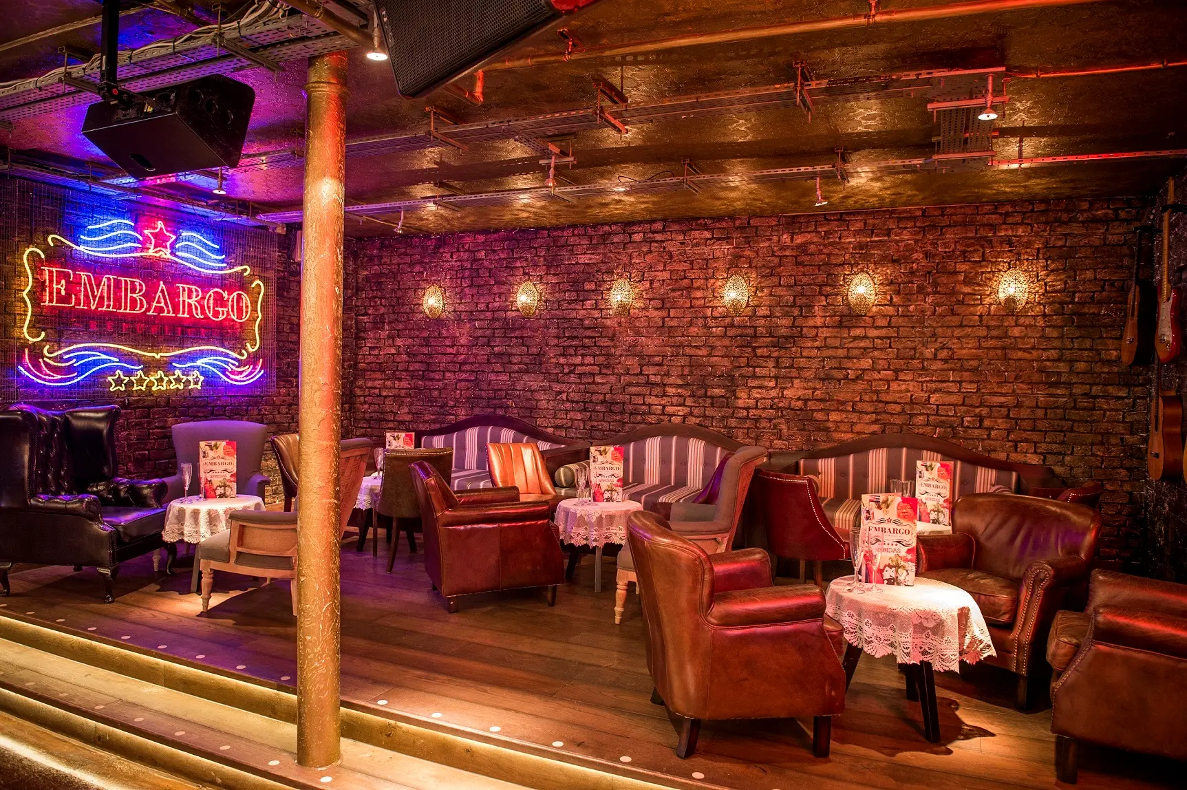 Main Room, Embargo Republica photo #3