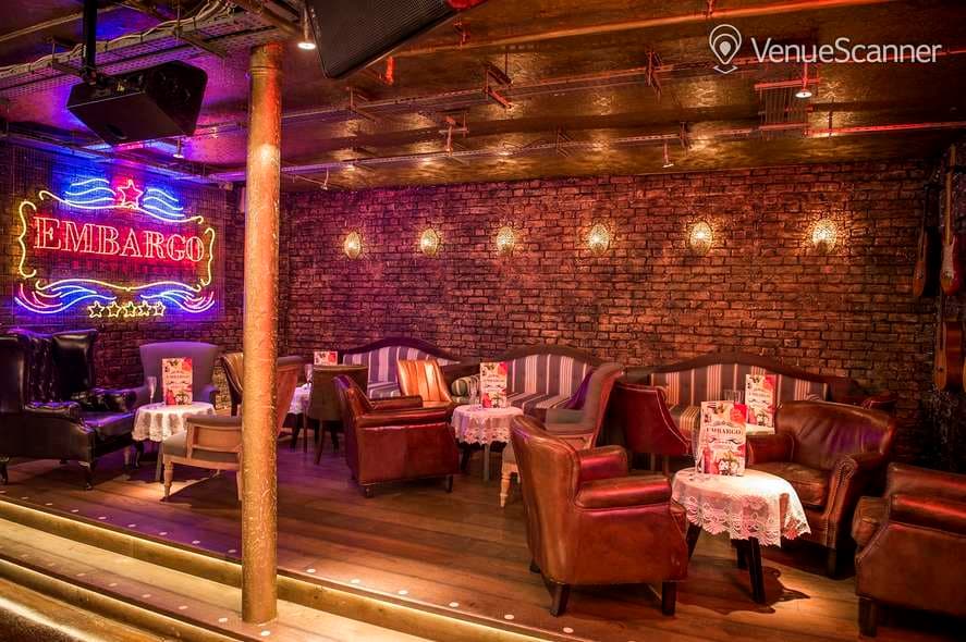 Main Room, Embargo Republica photo #3