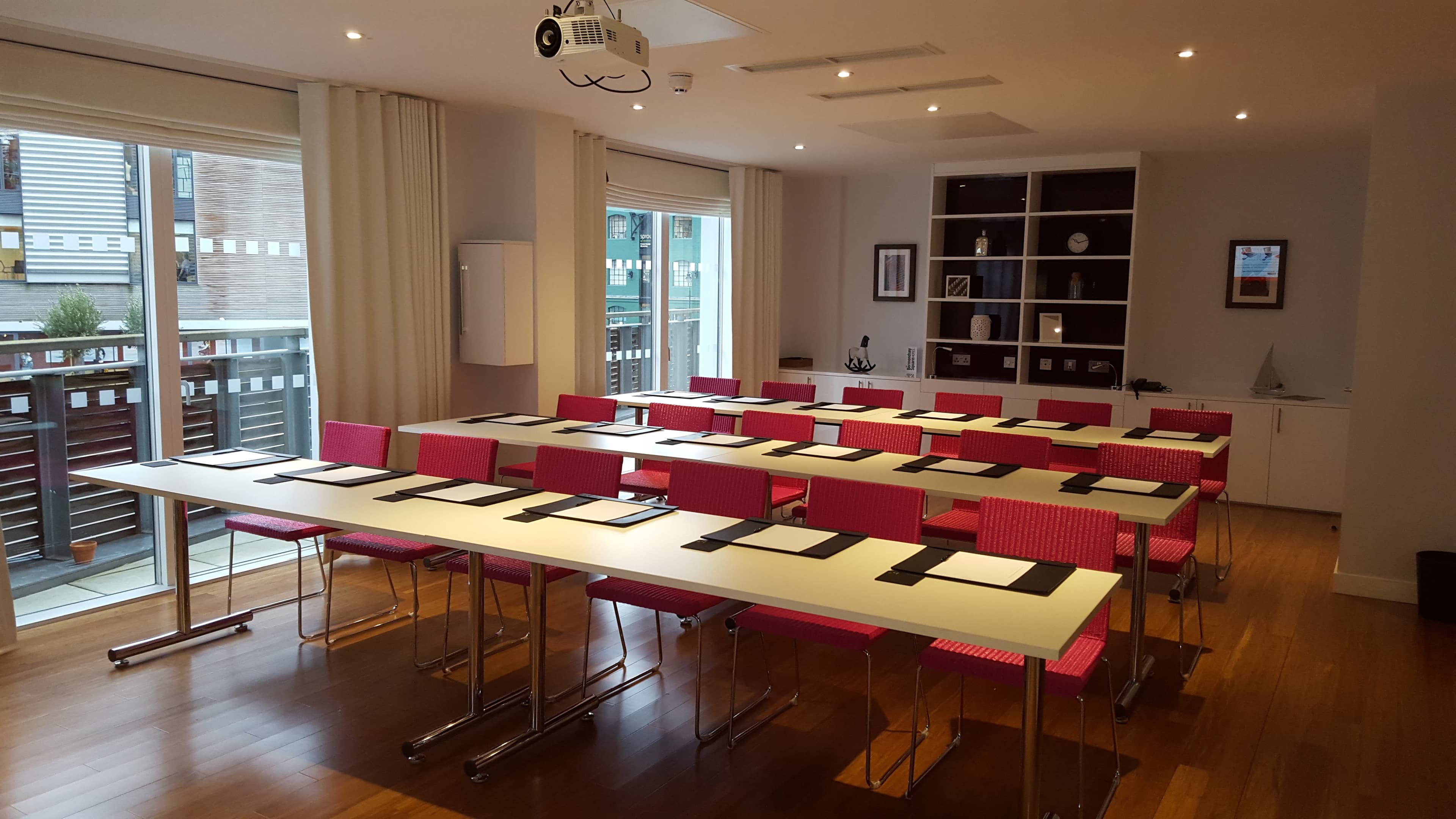 The Bermondsey Square Hotel, Abbey photo #2