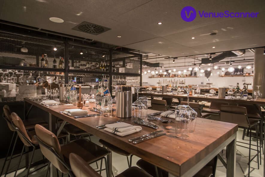 The Gate L1, Allianz Stadium, Twickenham photo #1