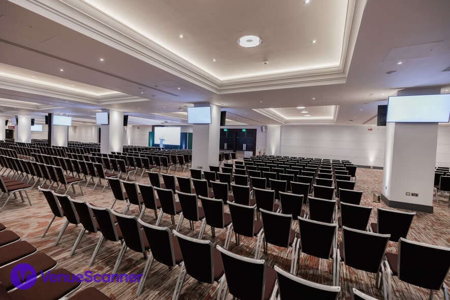 Rose 1, Allianz Stadium, Twickenham photo #1