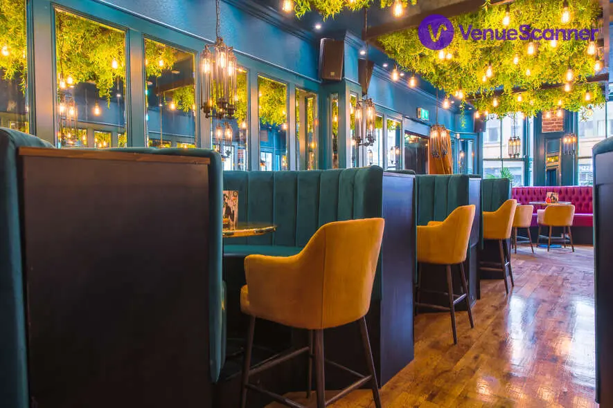 Lounge, Revolution Brighton photo #1