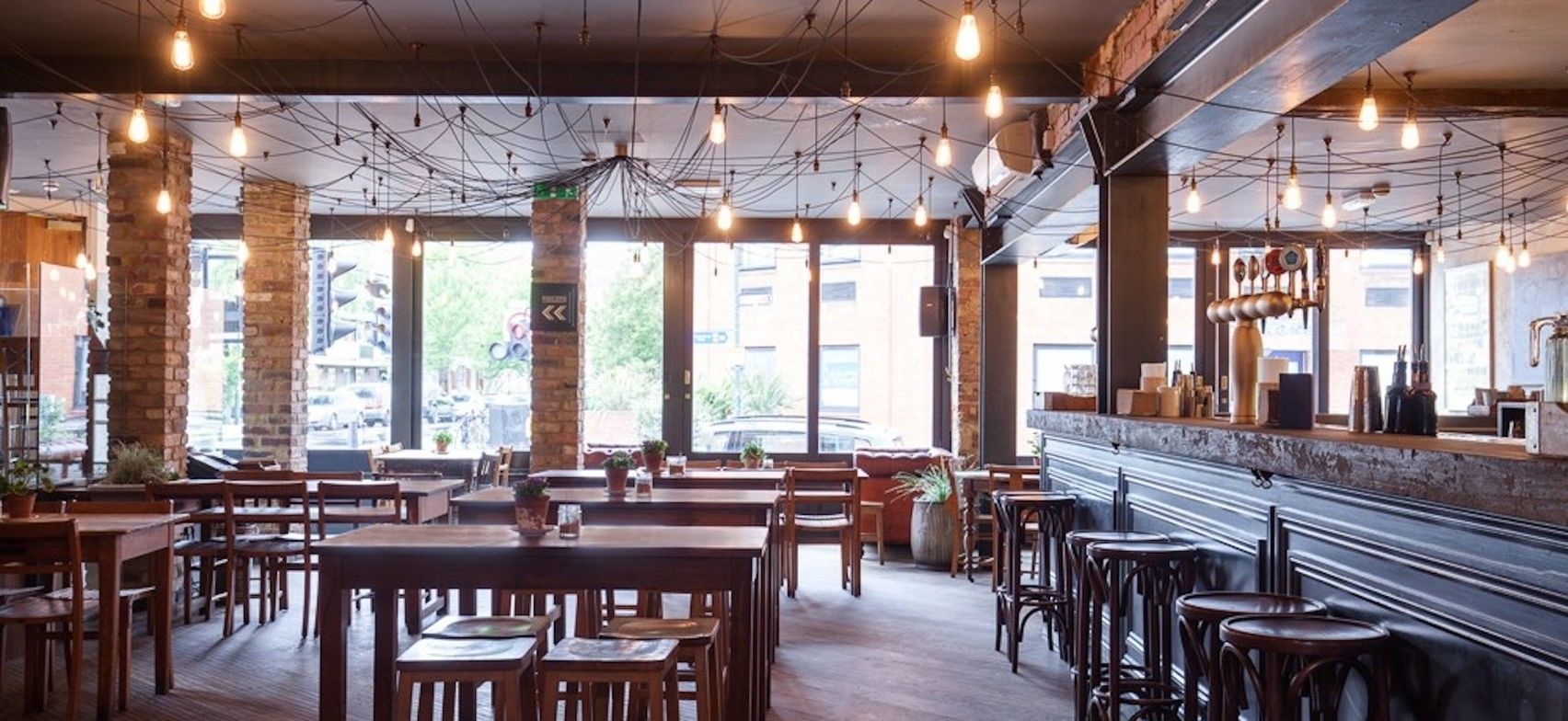 Photo of Alice House Queen's Park, Library