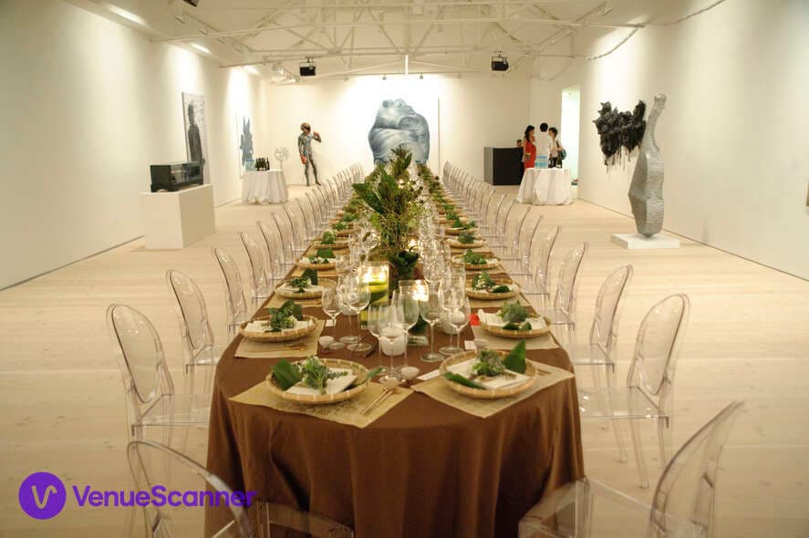 Second Floor: Galleries 11, 12, 13 And 14, Saatchi Gallery photo #3