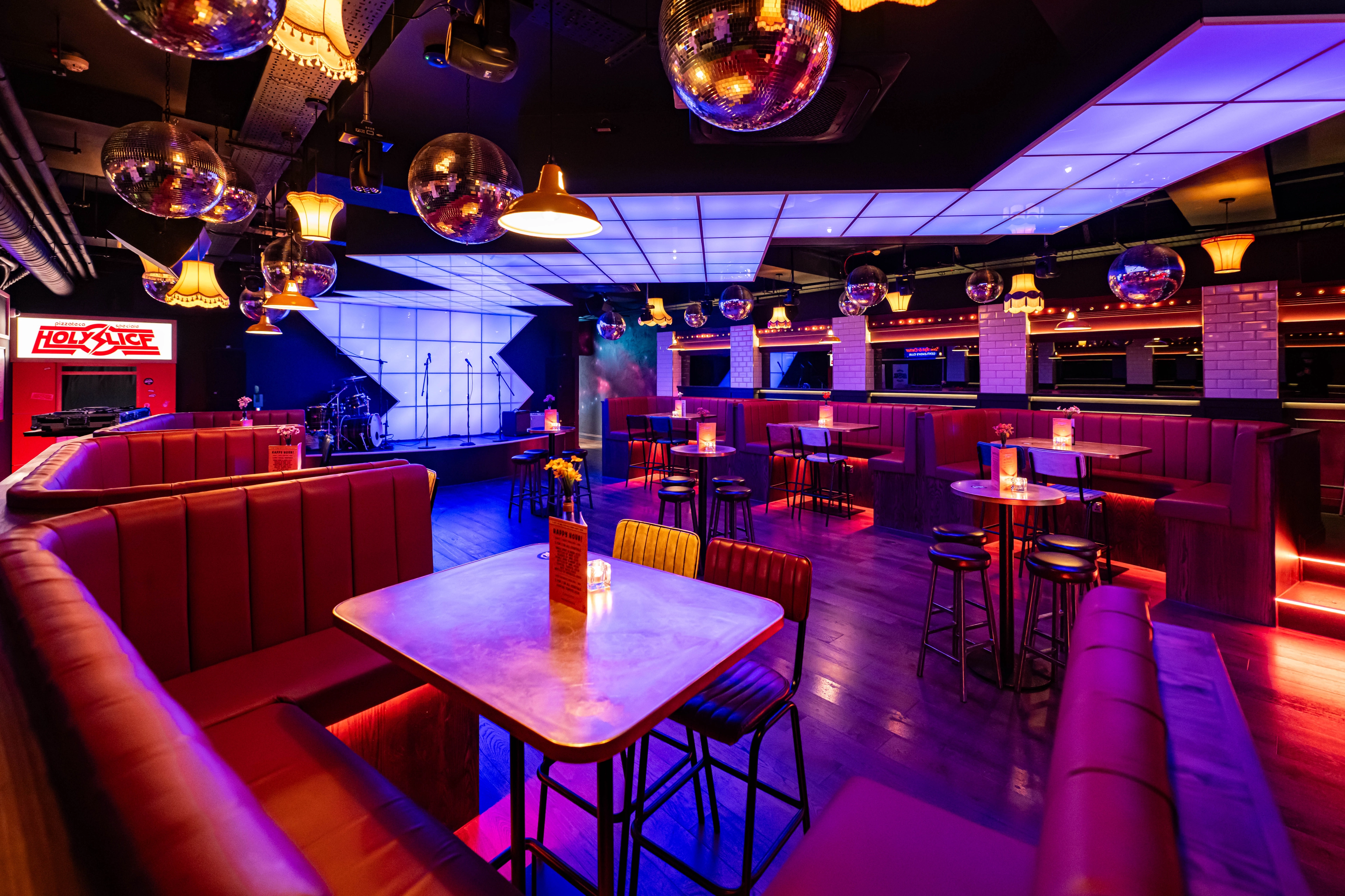 Photo of Simmons | Manchester