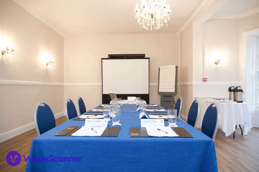 Library, Woodland Manor Hotel photo #1