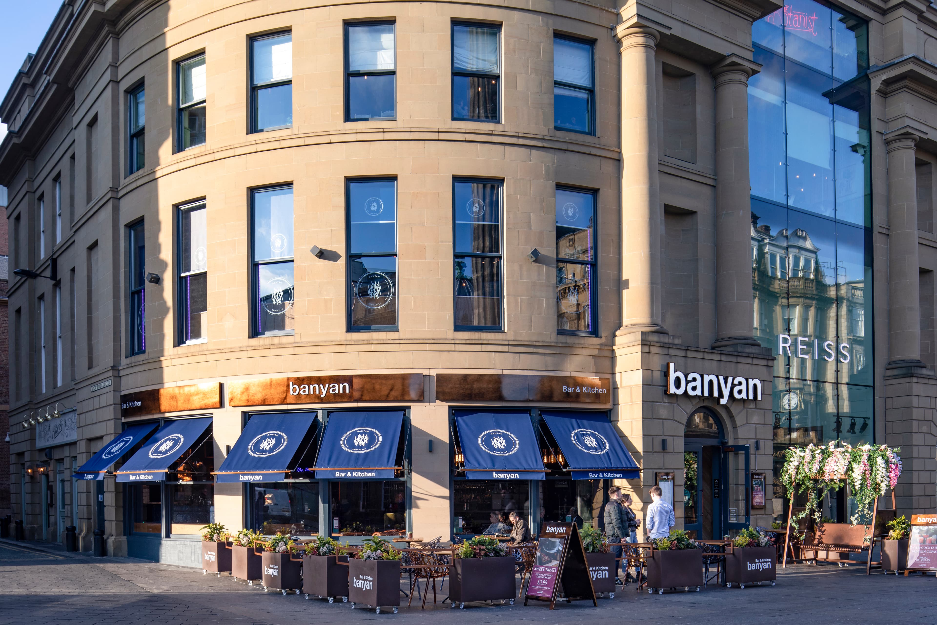 Upstairs Bar Floor, Banyan Newcastle photo #16