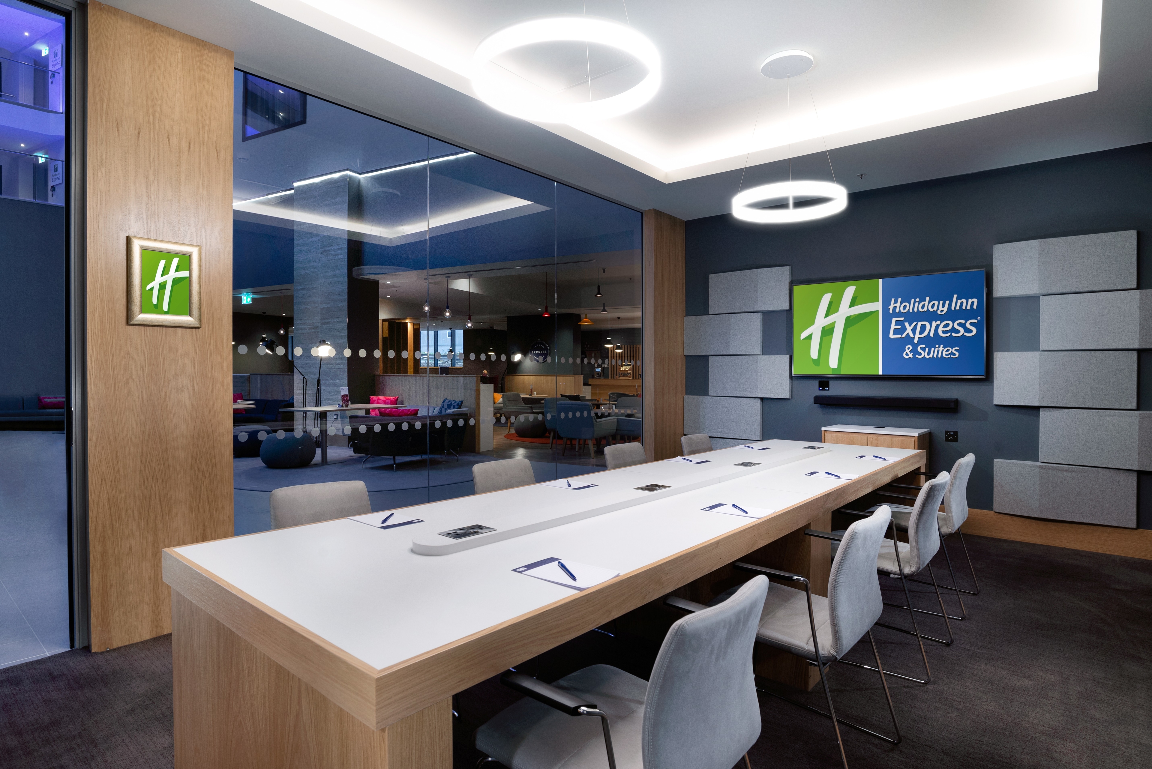 Photo of Holiday Inn Express Heathrow Terminal 4, Meeting Room