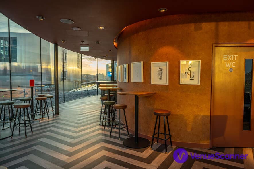 360 Bar, The Dial photo #2