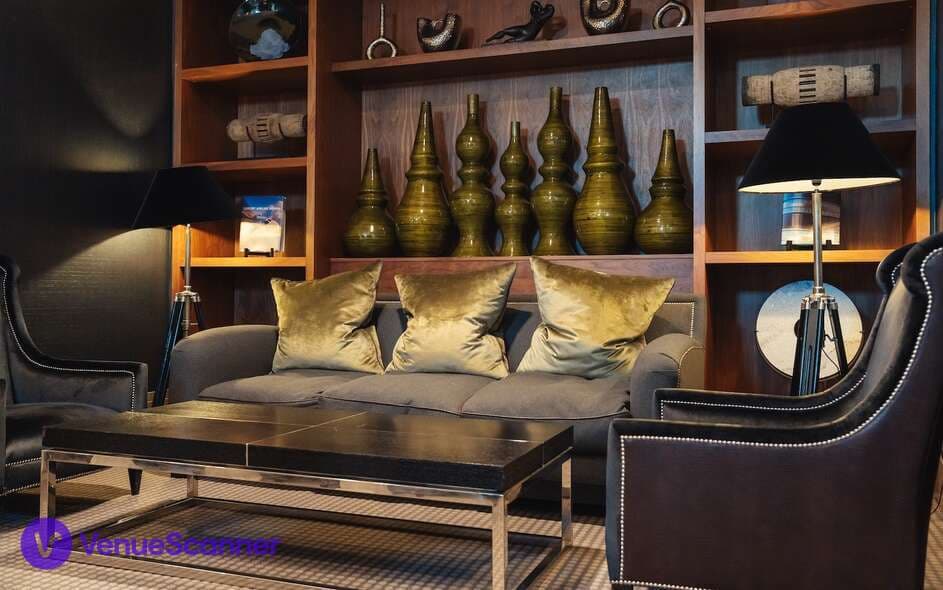 Aviator, Cody photo #3