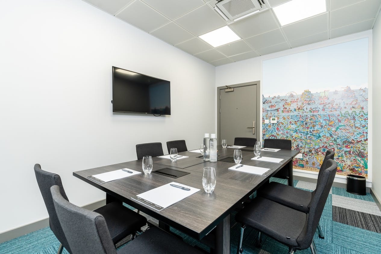 Photo of Gorse Hill, Woking, Puzzle