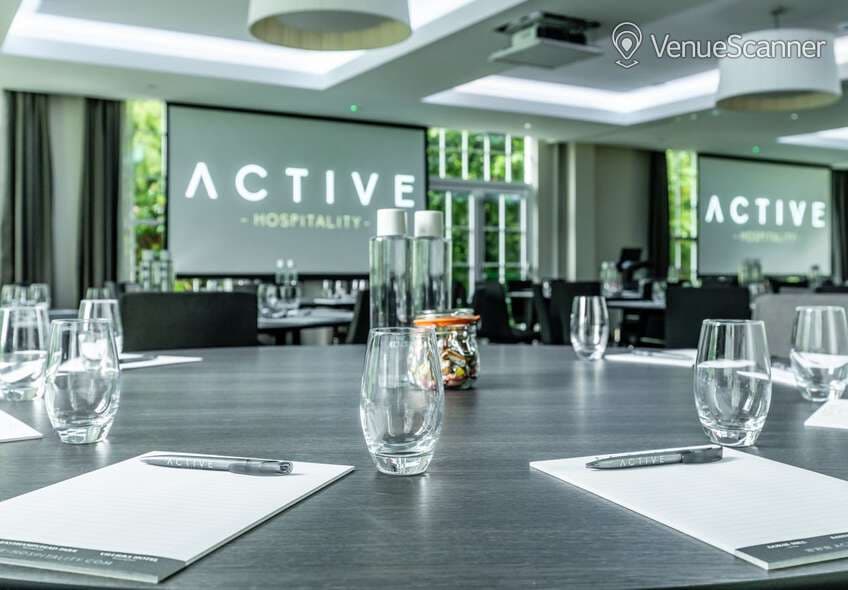 Hook Heath Suite, Gorse Hill, Woking photo #2