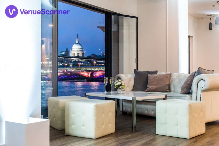 West Wing & Paramount, OXO2 photo #2