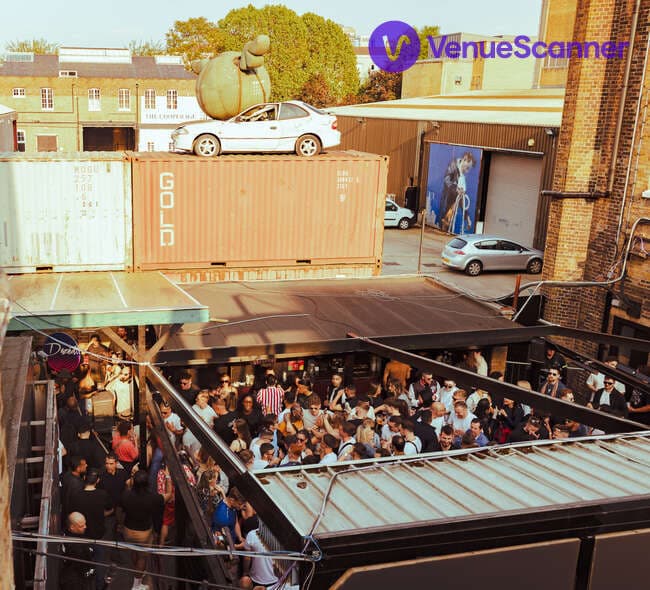 The Courtyard, 93 Feet East photo #1